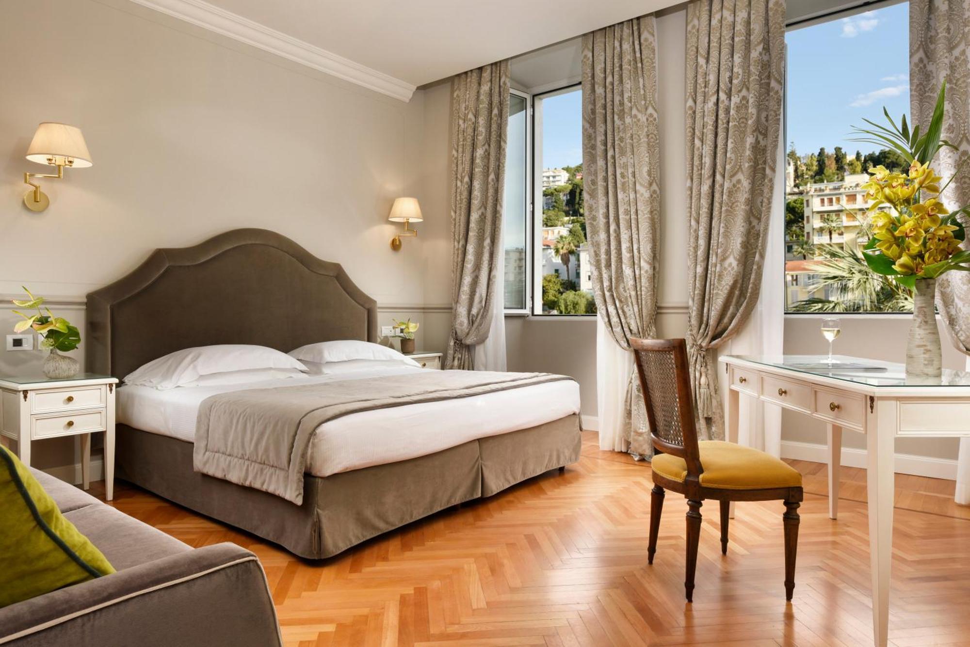 รอยัลโฮเต็ลซานเรโม Hotel ภายนอก รูปภาพ Deluxe Room